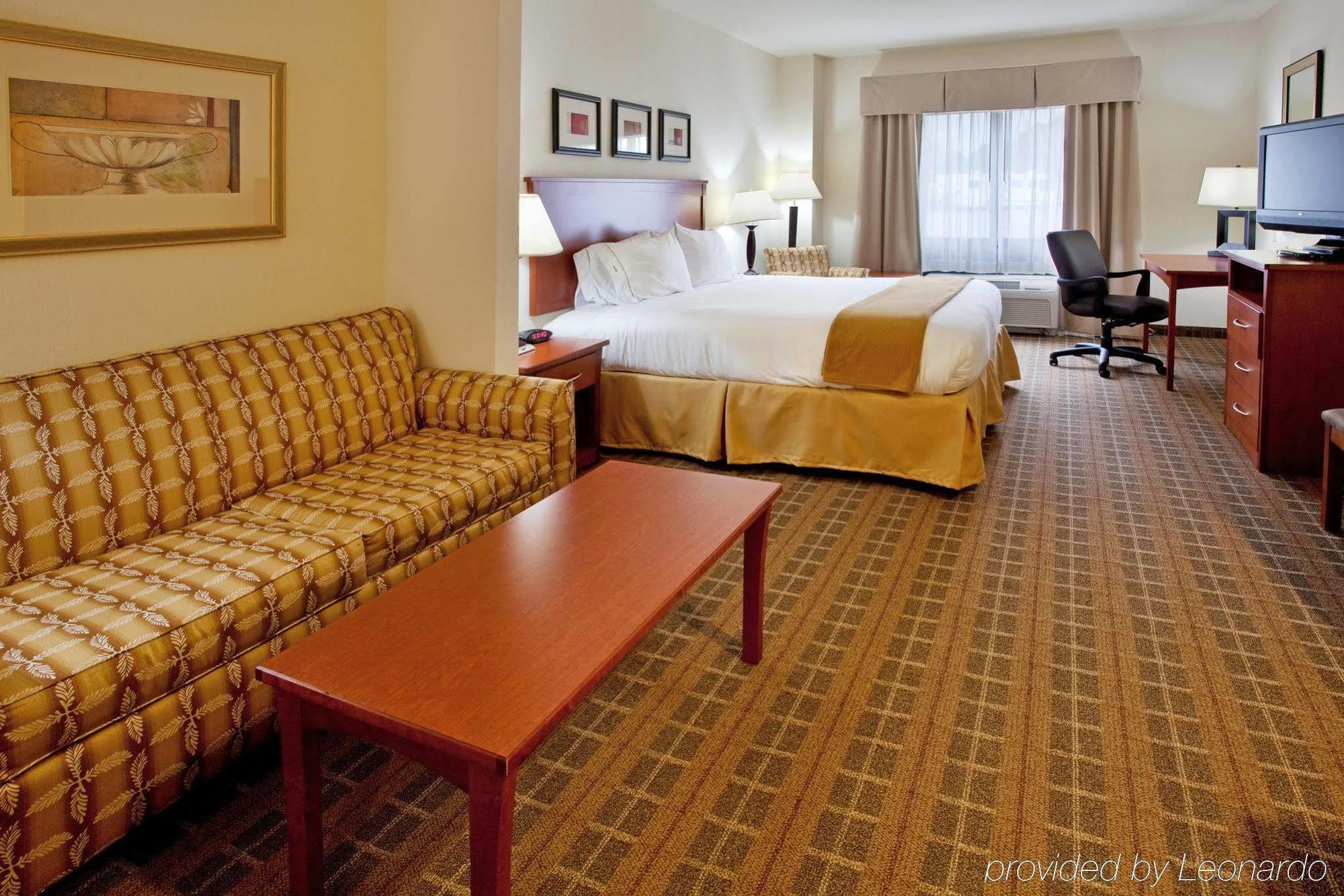 Holiday Inn Express & Suites - Hardeeville-Hilton Head By Ihg Exterior photo